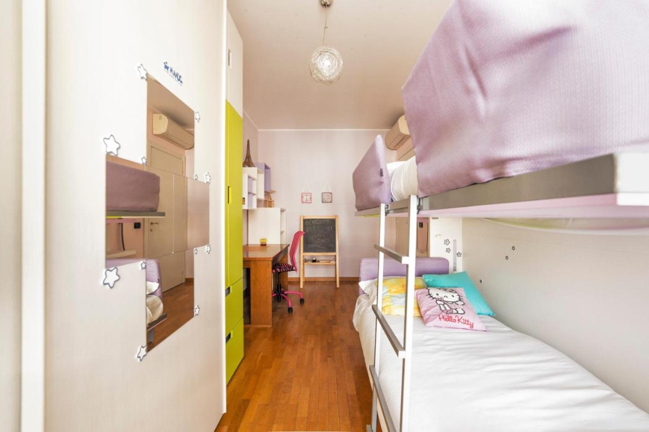 Milano Rogoredo Apartment With Garage ภายนอก รูปภาพ