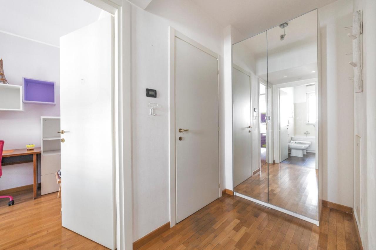 Milano Rogoredo Apartment With Garage ภายนอก รูปภาพ