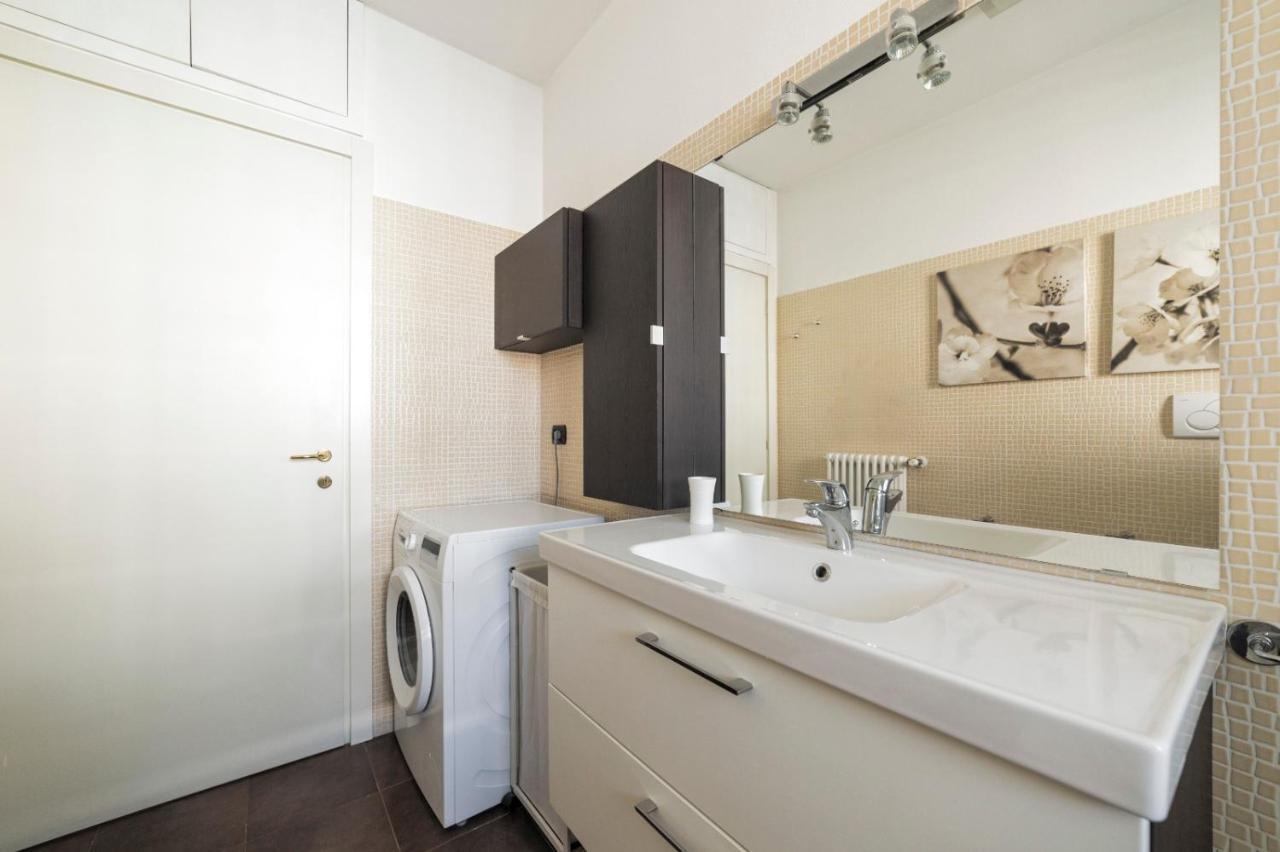 Milano Rogoredo Apartment With Garage ภายนอก รูปภาพ