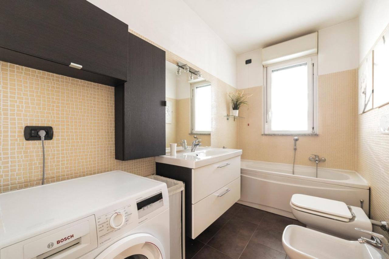 Milano Rogoredo Apartment With Garage ภายนอก รูปภาพ