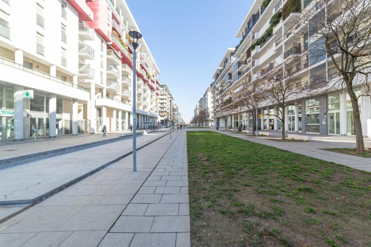 Milano Rogoredo Apartment With Garage ภายนอก รูปภาพ